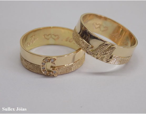 par-de-aliancas-em-ouro-18k-al78n-bracelete-de-ouro-18k (1)
